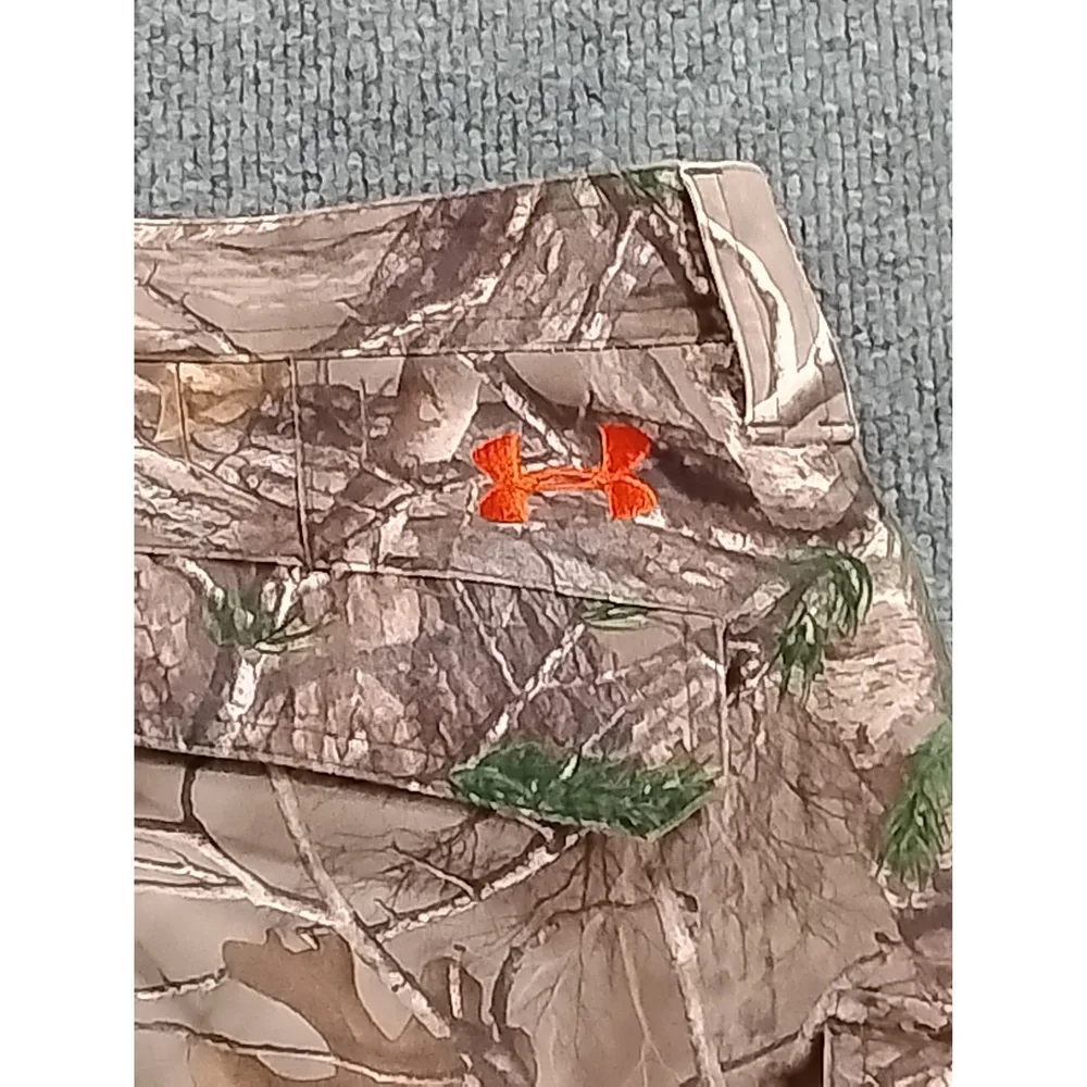 Gorpcore Outdoor Under Armour Camouflage Cargo Pants Size 38x32 Polyester